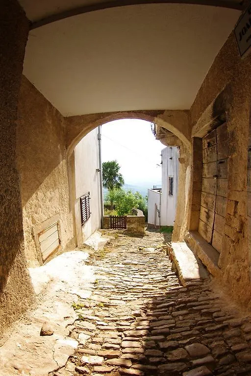 Guesthouse Villa Marija Motovun 3*,  Croatia